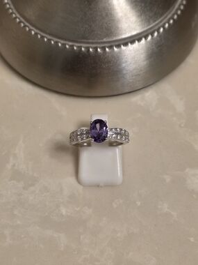 Sterling Silver Purple Oval Amethyst Ring with Cubic Zirconia Size 6
